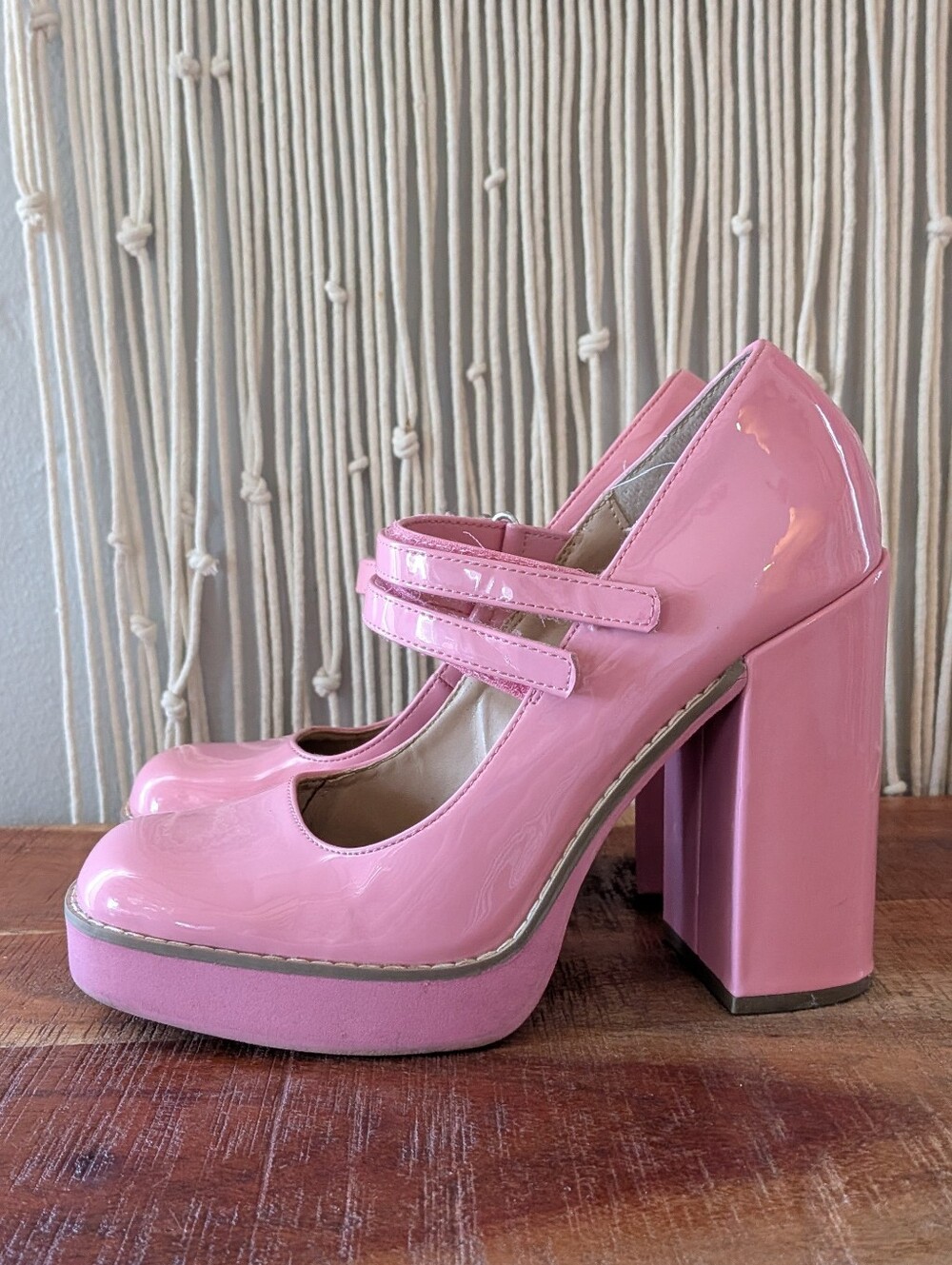 Steve Madden Twice Pink Patent Platform Mary Jane Pump 7.5
